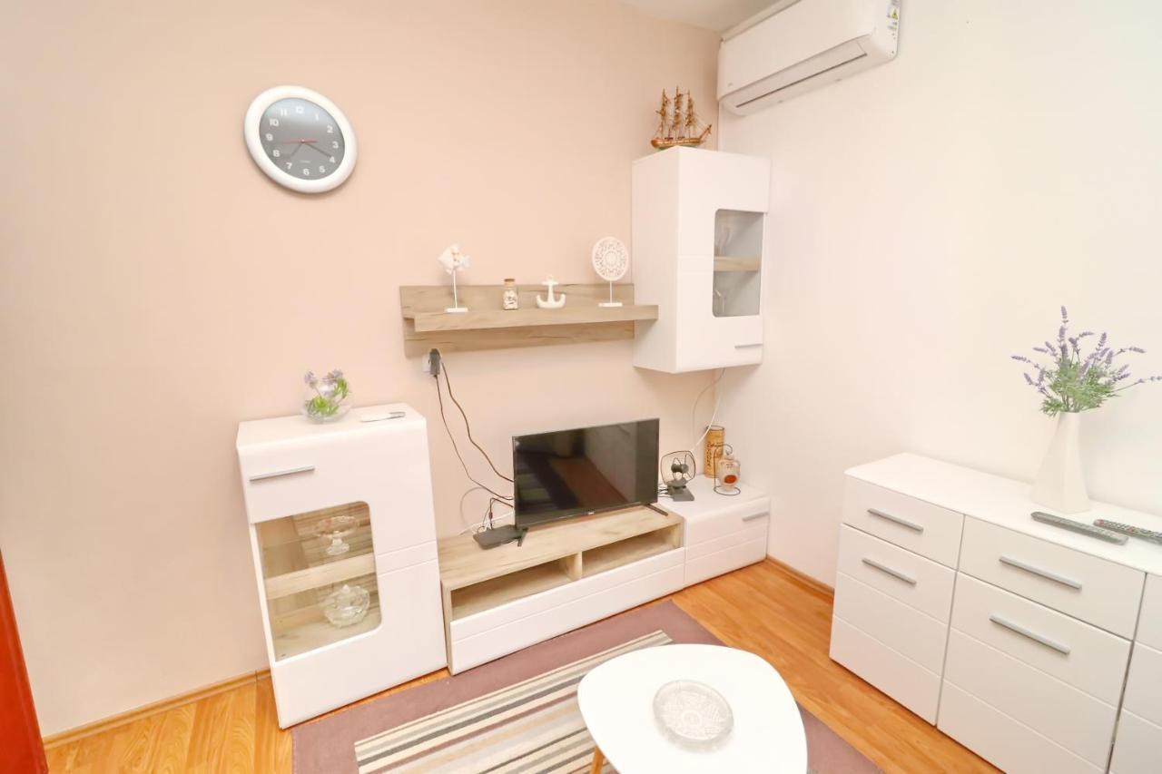 Apartments Peselj Smokvica  エクステリア 写真