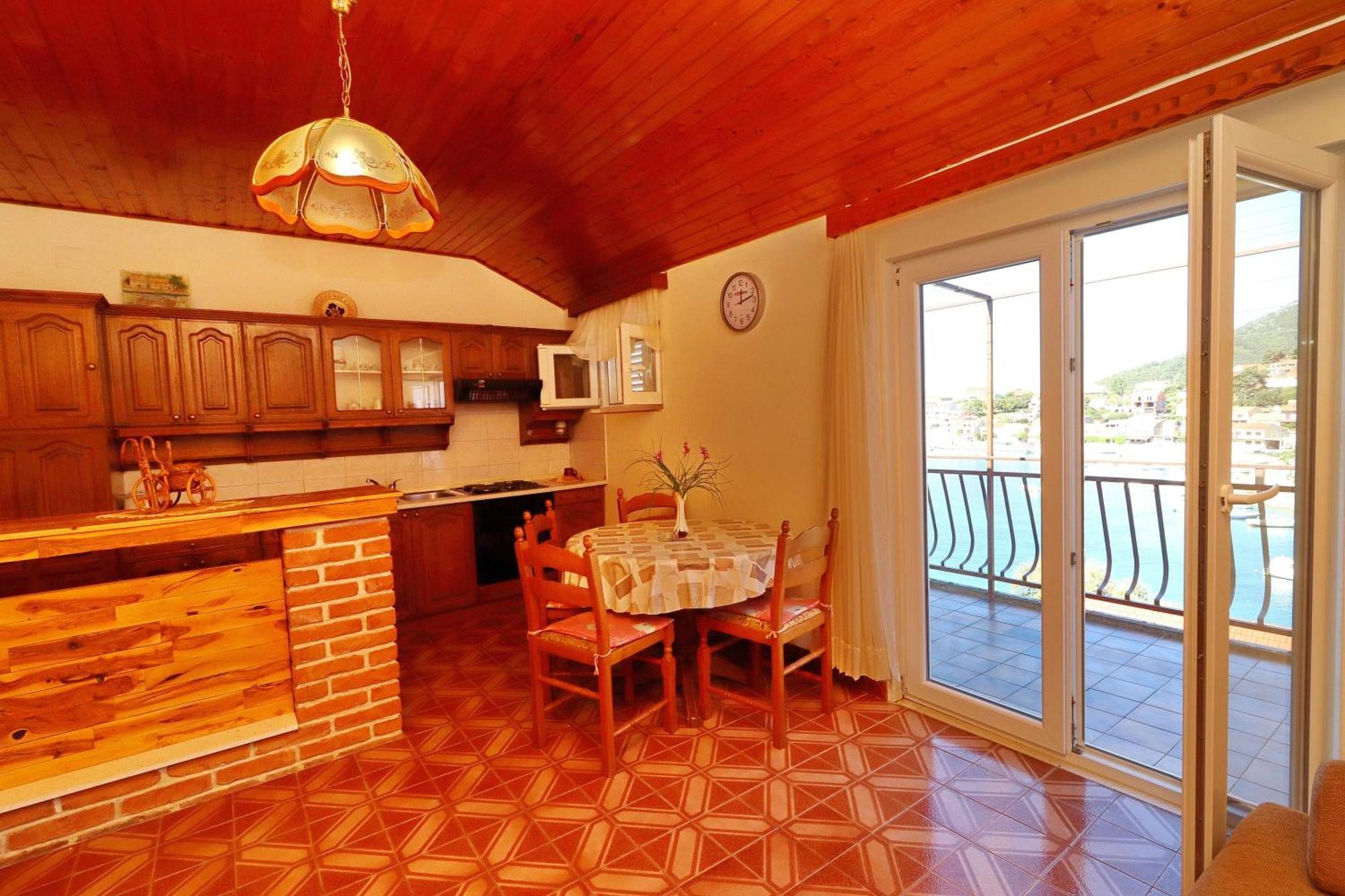 Apartments Peselj Smokvica  部屋 写真