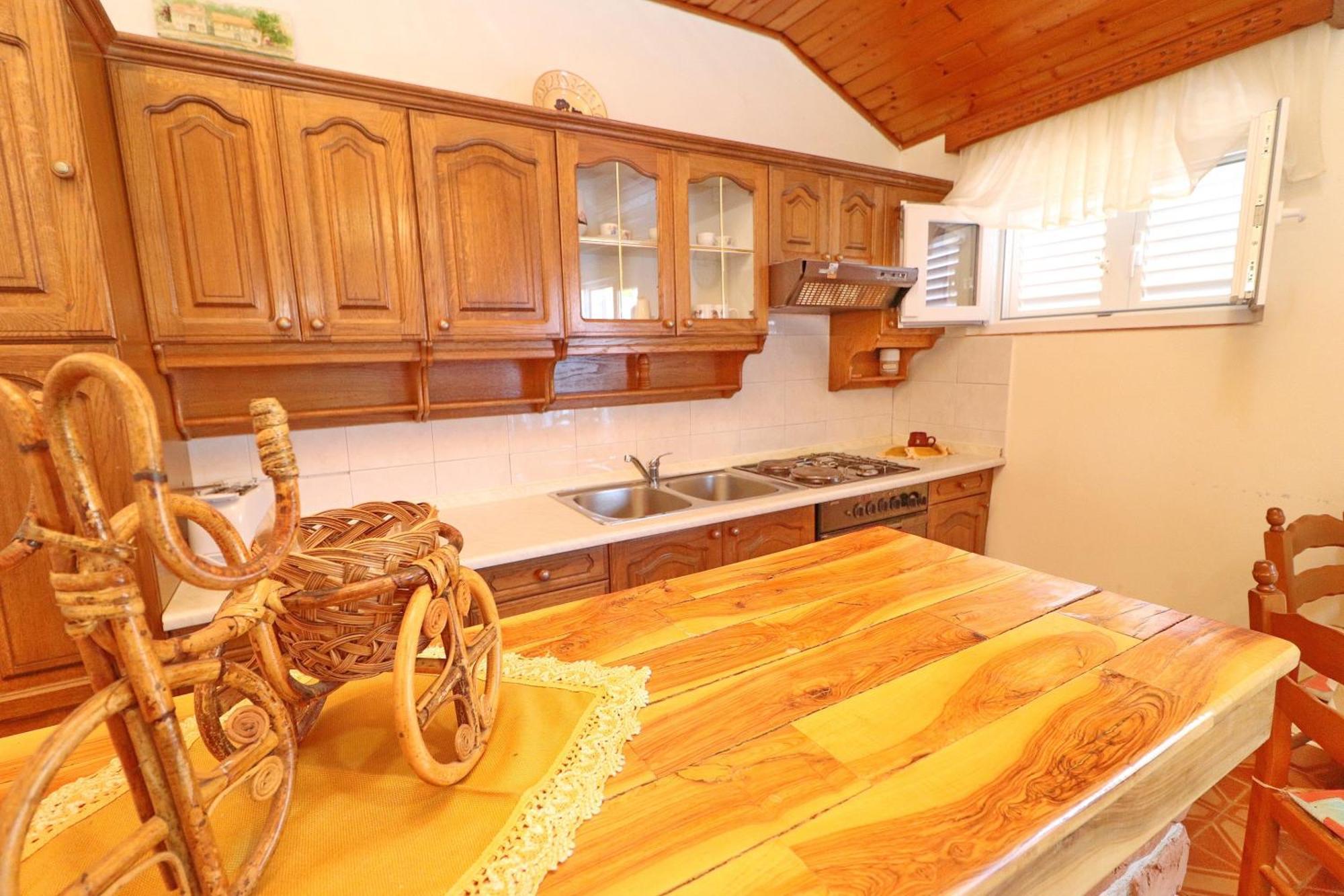 Apartments Peselj Smokvica  部屋 写真